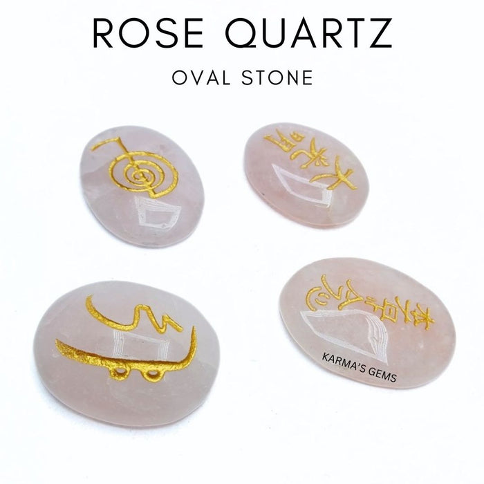 Ovaler Rosenquarzstein mit Gravur