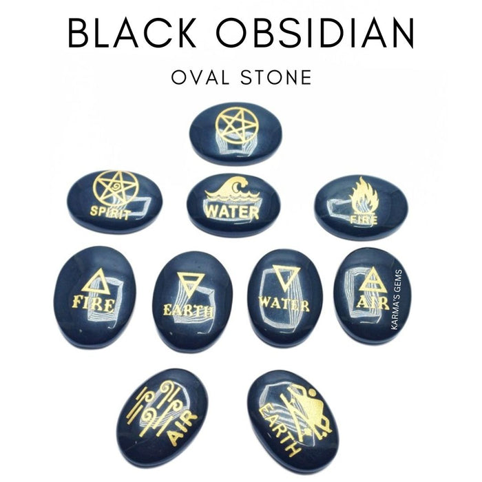 GRAVIERTER OVALER STEIN AUS SCHWARZEM OBSIDIAN