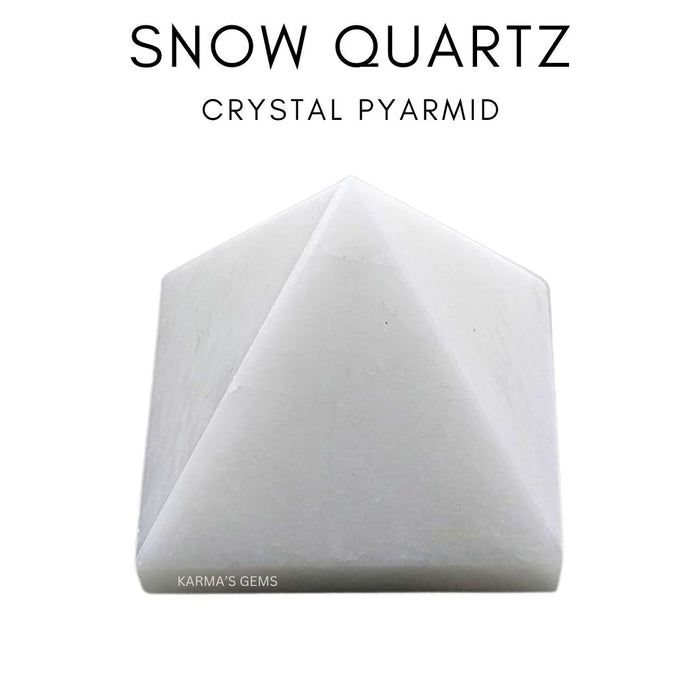 PYRAMIDE DE CRISTAL DE PIERRE DE QUARTZ DE NEIGE