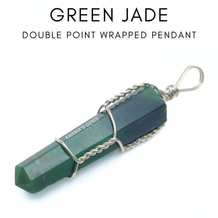 DOPPELSPITZIGER ANHÄNGER AUS GRÜNEM JADE