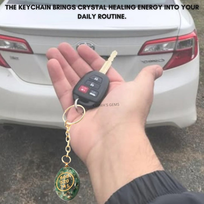 GREEN JADE CABOCHON ZIBU KEYCHAIN