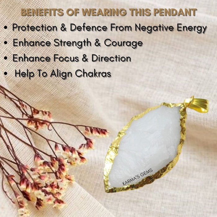 PENDENTIF EN PIERRE DE QUARTZ BLANC ÉLECTROPLAQUÉ